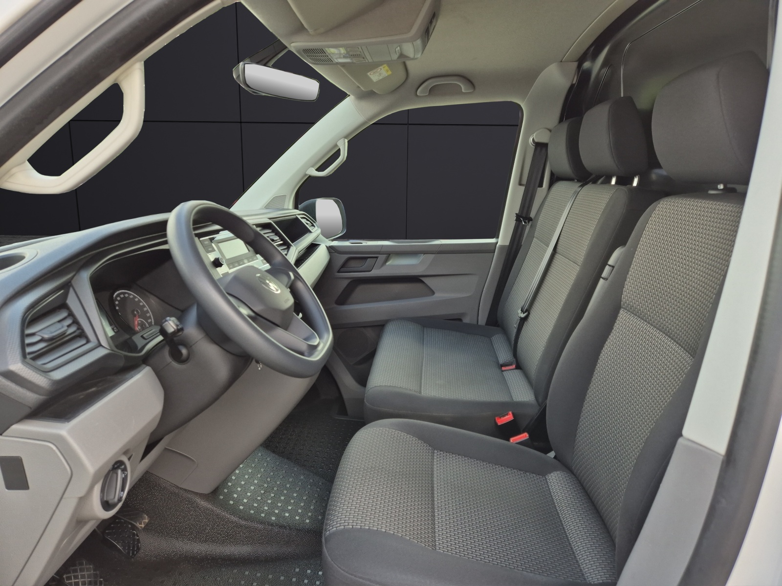 Fahrzeugabbildung Volkswagen T6 Transporter T6.1 TDI Kasten STANDHZG AHK LED KLIMA GRA PDC SH