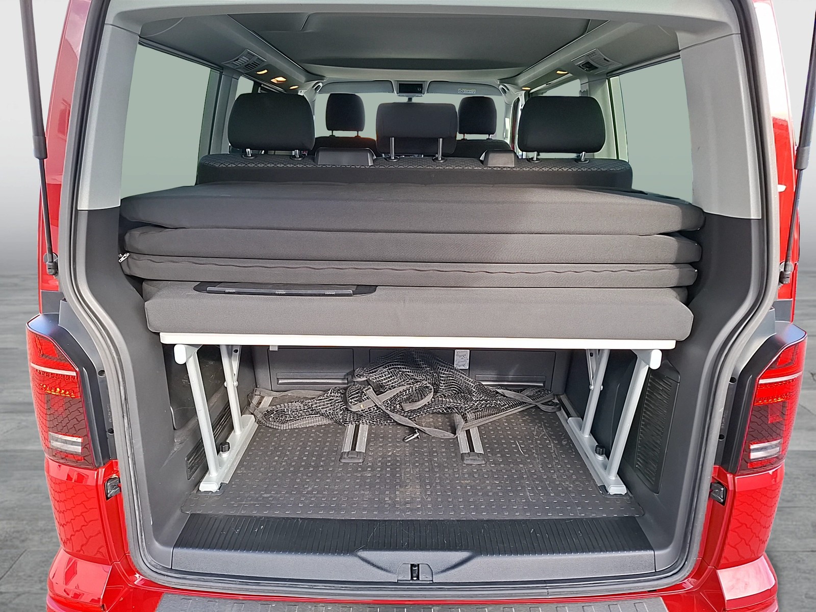 Fahrzeugabbildung Volkswagen T6 California T6.1 TDI Beach-Tour Standhzg. LED AHK CarPlay GRA PDC SH