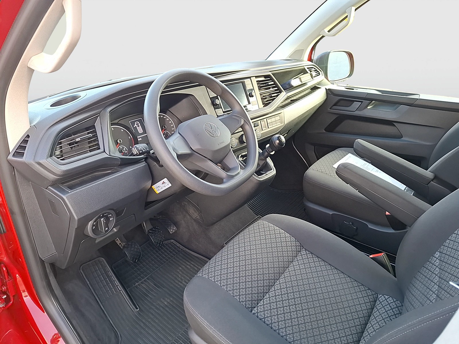 Fahrzeugabbildung Volkswagen T6 California T6.1 TDI Beach-Tour Standhzg. LED AHK CarPlay GRA PDC SH