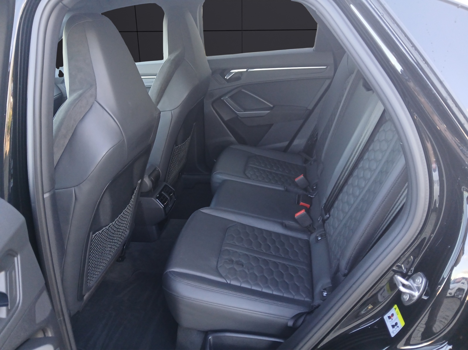 Fahrzeugabbildung Audi RS Q3 Sportback TFSI quattro MATRIX ACC 21