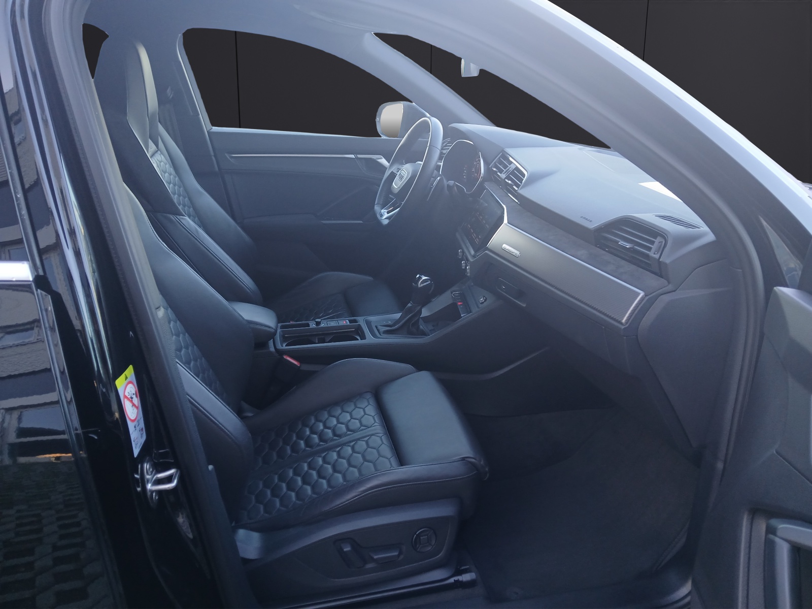 Fahrzeugabbildung Audi RS Q3 Sportback TFSI quattro MATRIX ACC 21