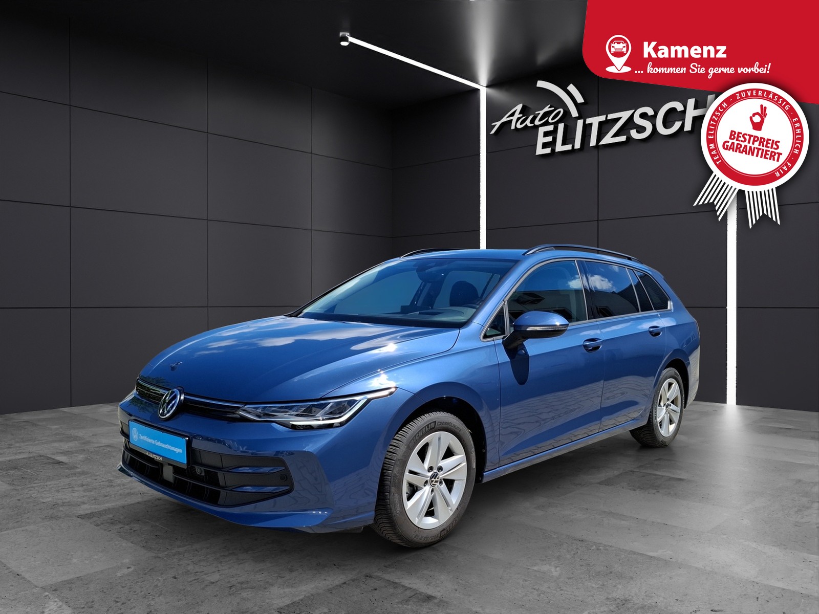Volkswagen Golf VIII Variant TSI Life LED Navi AID ACC RFK HUD SH
