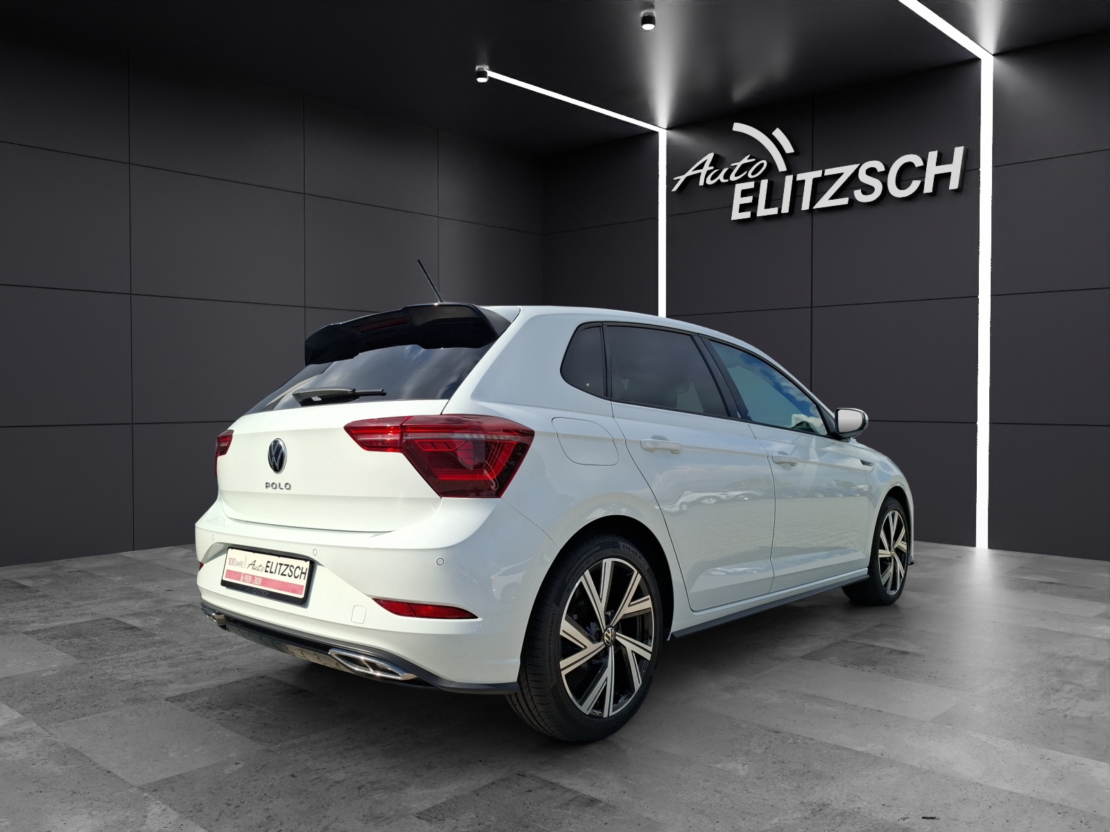 Fahrzeugabbildung Volkswagen Polo TSI R-Line DSG Matrix Navi AID ACC RFK SH