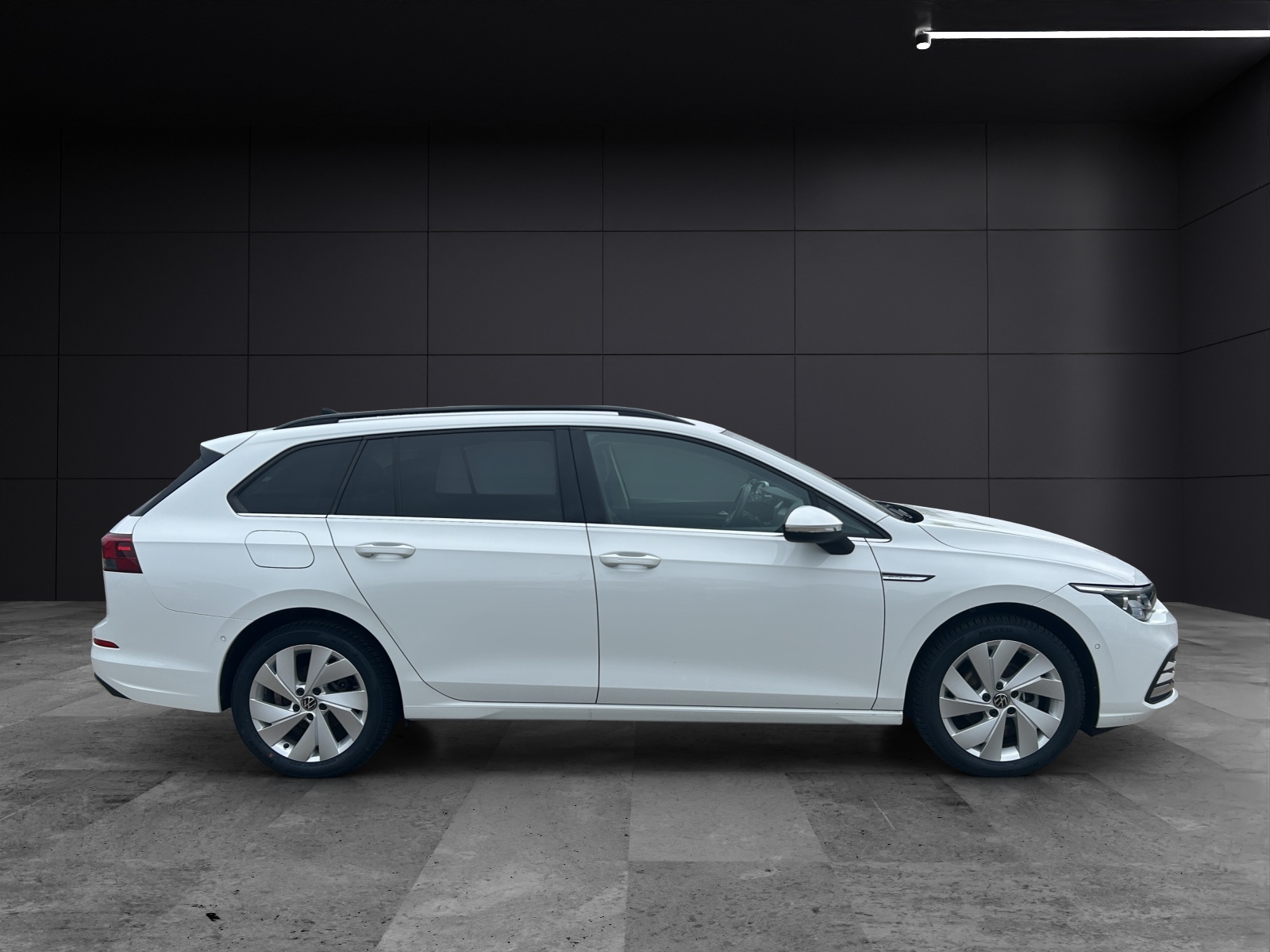 Fahrzeugabbildung Volkswagen Golf VIII Variant Style eTSI DSG LED+ ACC SH LRHzg RearView AppConnect Ambiente Navi