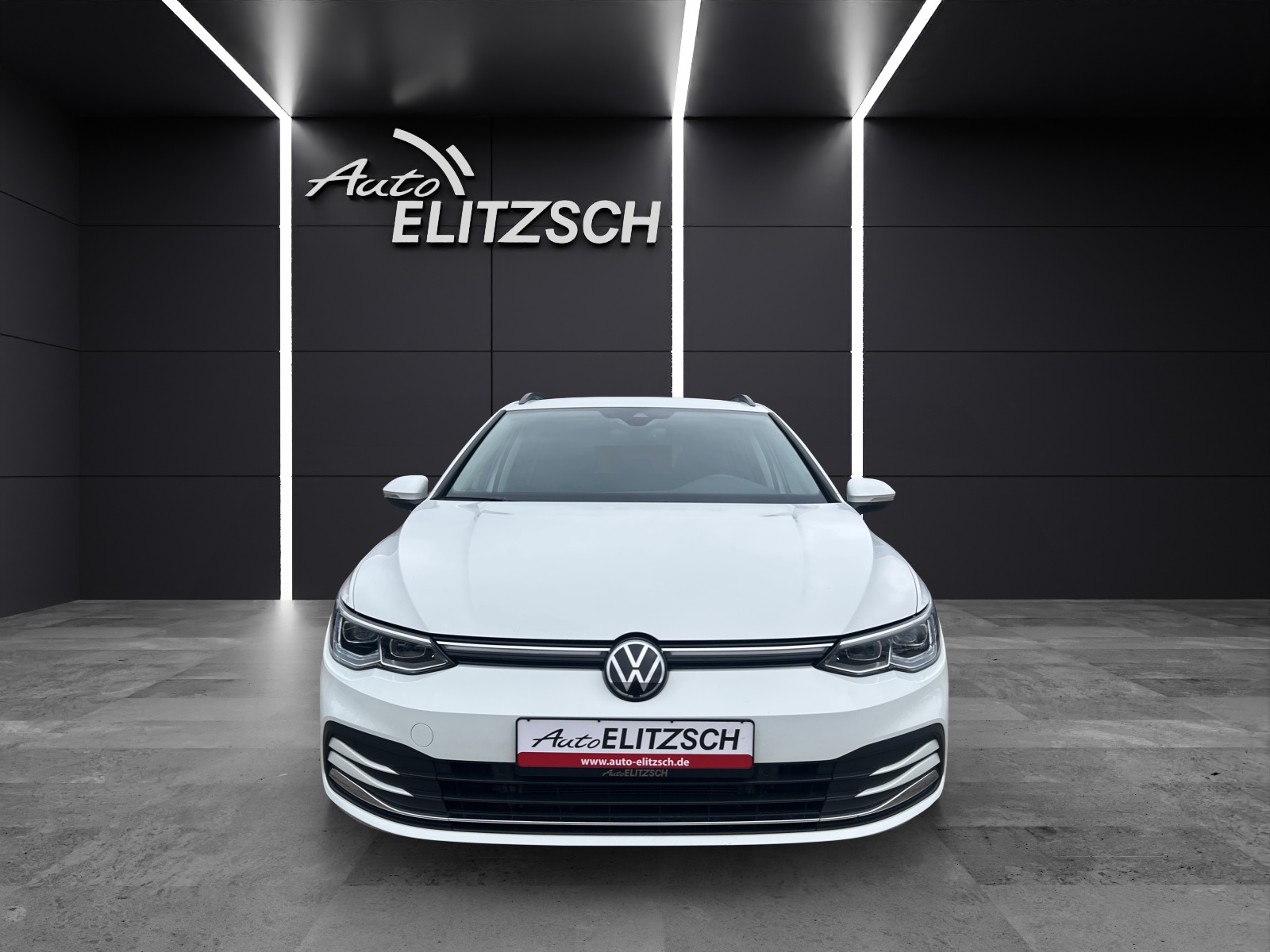 Fahrzeugabbildung Volkswagen Golf VIII Variant Style eTSI DSG LED+ ACC SH LRHzg RearView AppConnect Ambiente Navi