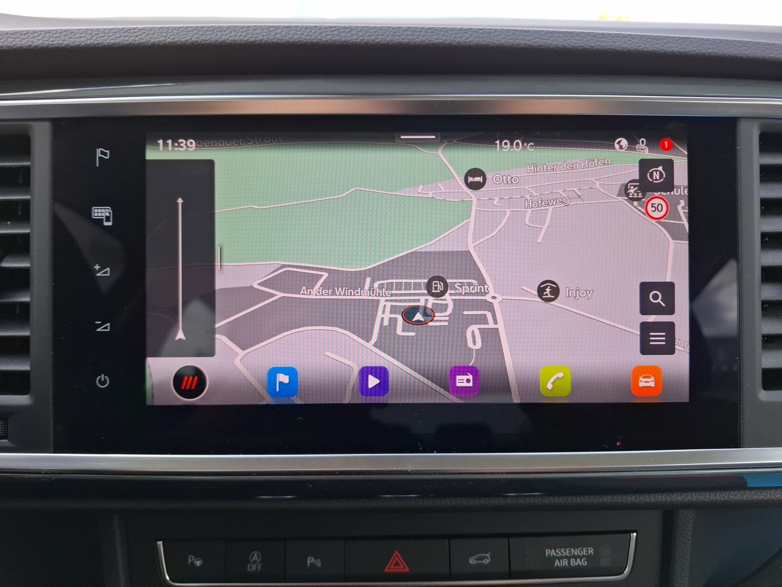Fahrzeugabbildung SEAT Ateca TSI Style DSG LED Navi AID ACC Park-Assist SH