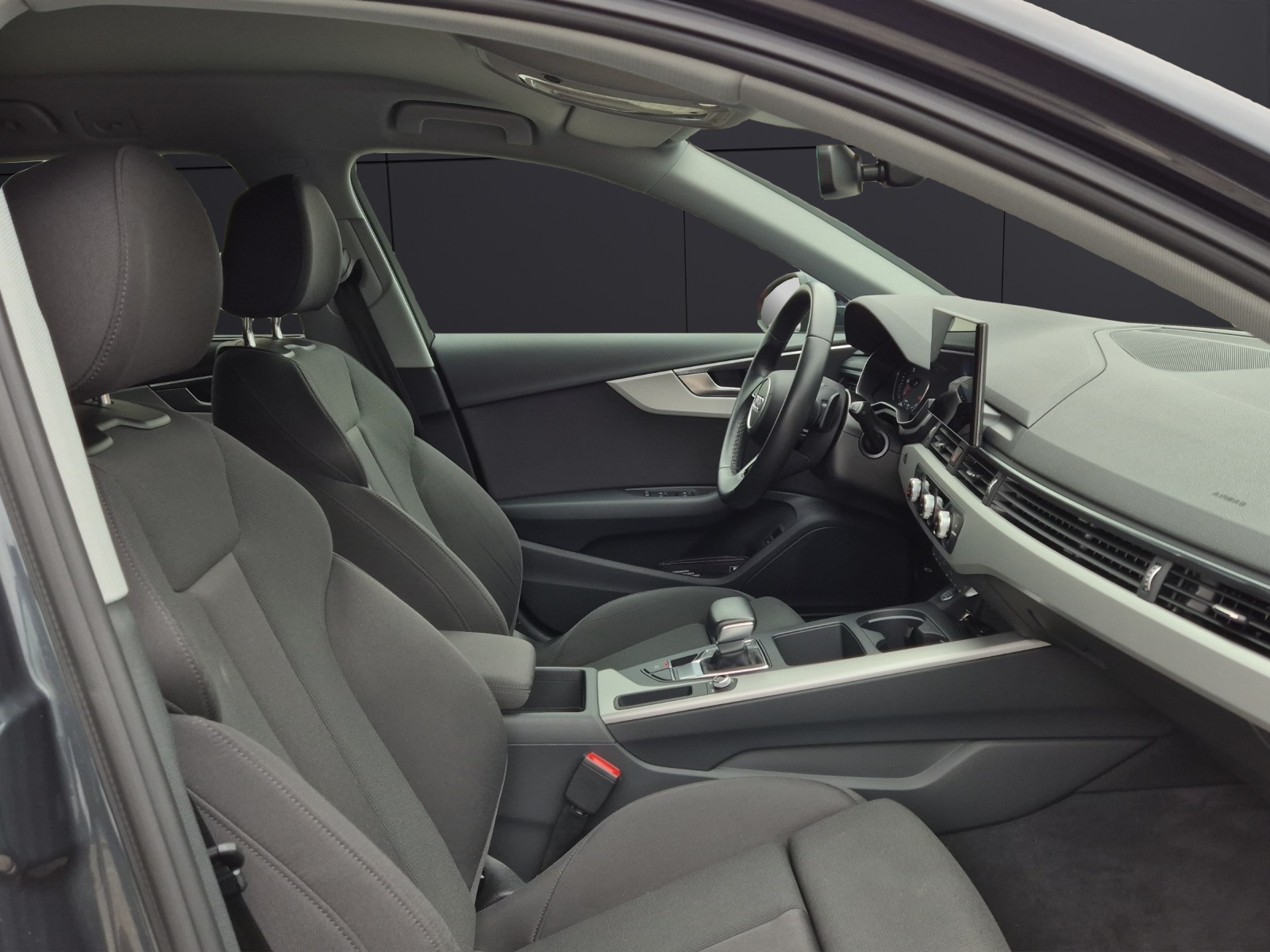 Fahrzeugabbildung Audi A4 Avant 35 TFSI advanced S-tronic Navi GRA PDC SH