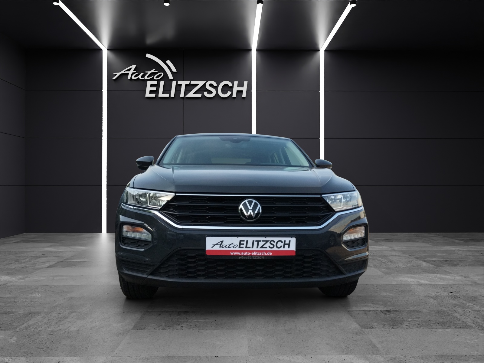 Fahrzeugabbildung Volkswagen T-Roc TSI AHK SHZ Klima WeConnect DAB+