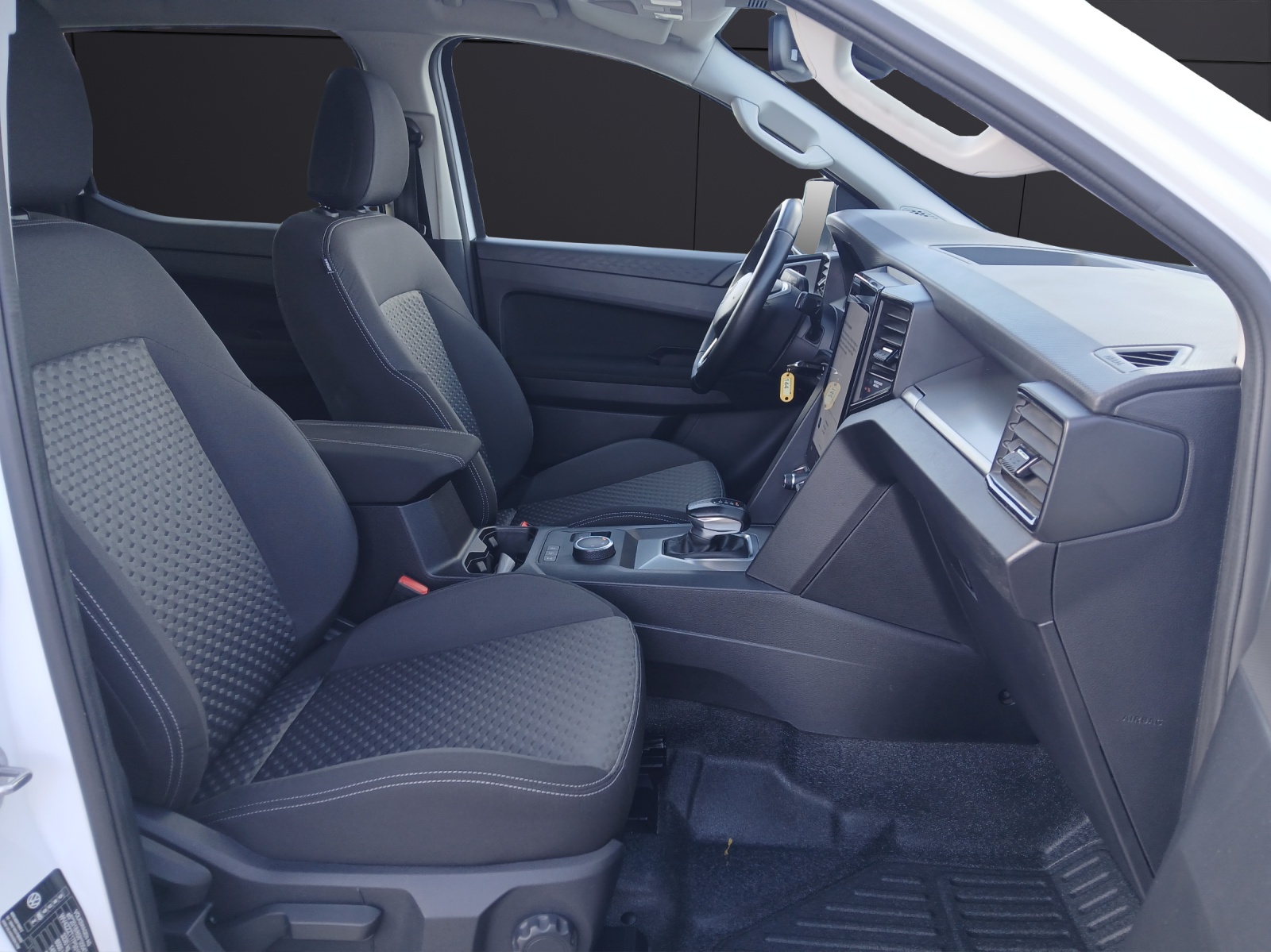 Fahrzeugabbildung Volkswagen Amarok TDI Life DSG Doka 4M LED AHK AID