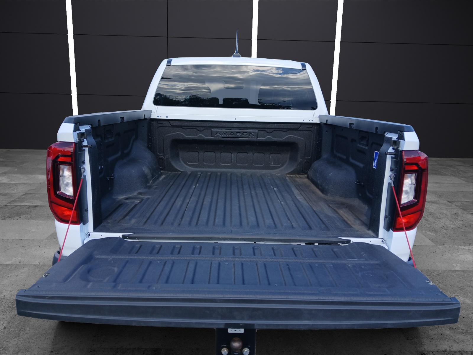 Fahrzeugabbildung Volkswagen Amarok TDI Life DSG Doka 4M LED AHK AID