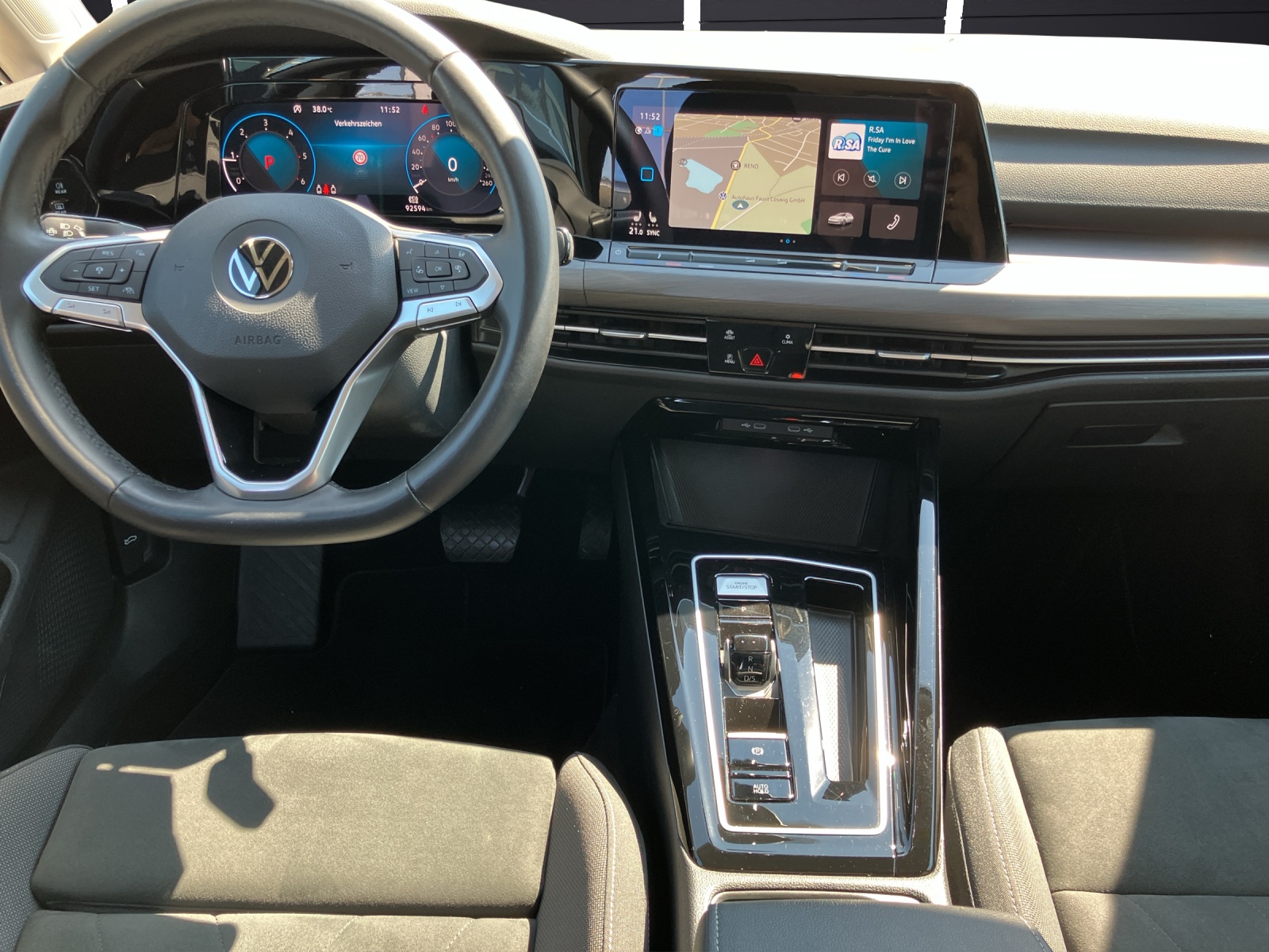 Fahrzeugabbildung Volkswagen Golf VIII Variant TDI Style DSG LEDplus Navi AID ACC PDC SH