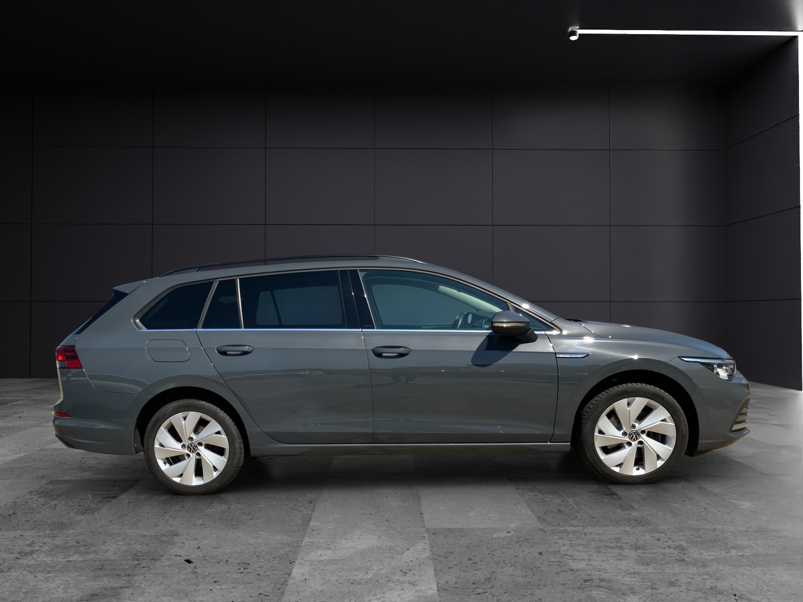 Fahrzeugabbildung Volkswagen Golf VIII Variant TDI Style DSG LEDplus Navi AID ACC PDC SH