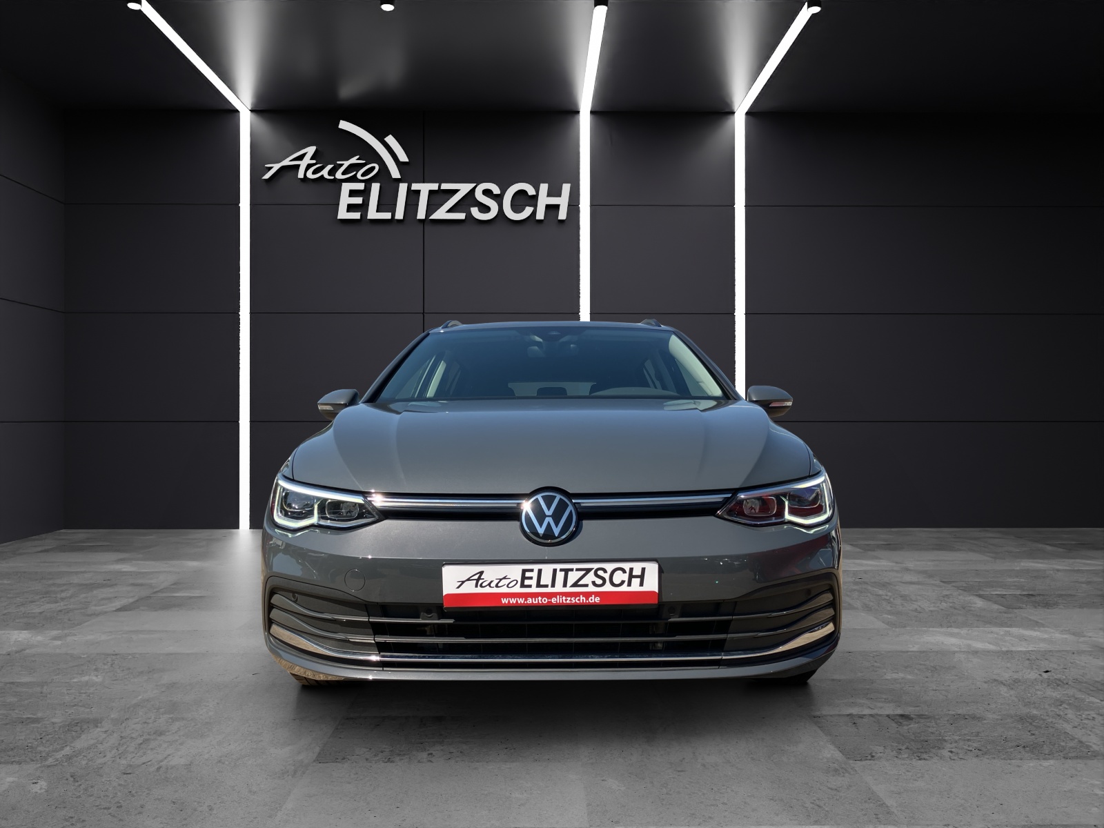 Fahrzeugabbildung Volkswagen Golf VIII Variant TDI Style DSG LEDplus Navi AID ACC PDC SH