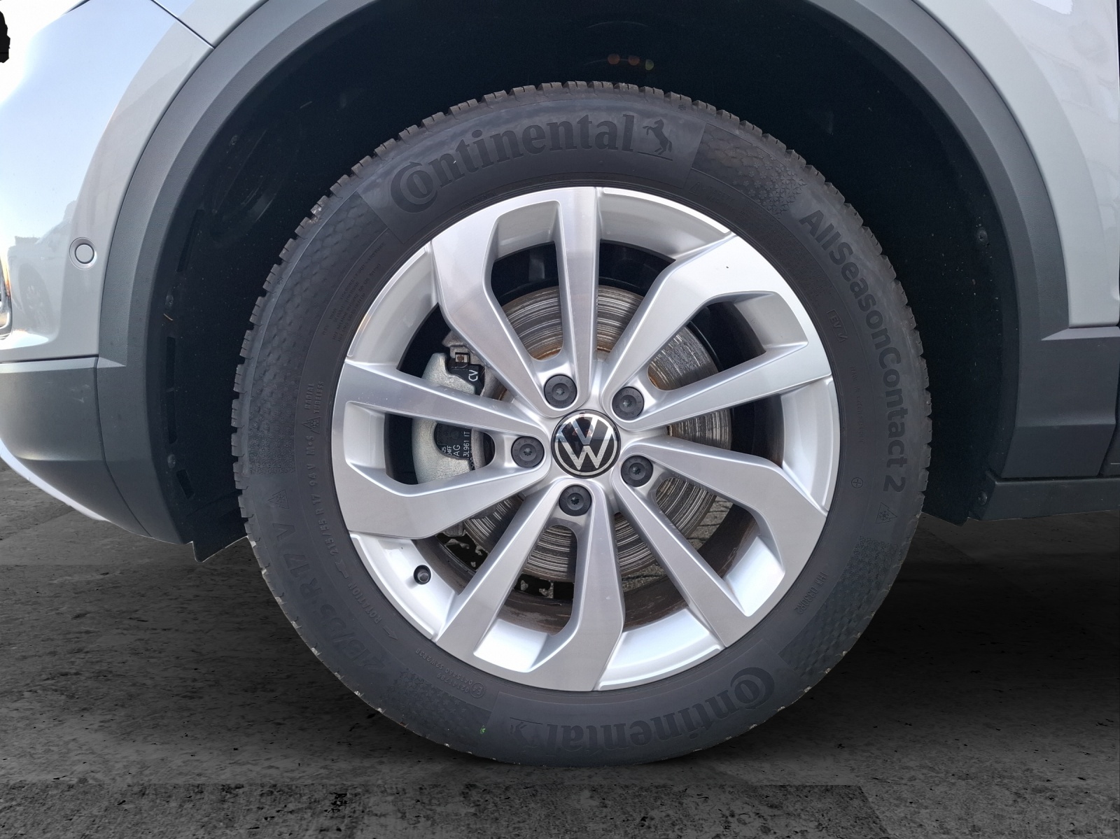 Fahrzeugabbildung Volkswagen T-Roc TDI Style DSG LEDplus Navi AID ACC RFK SH