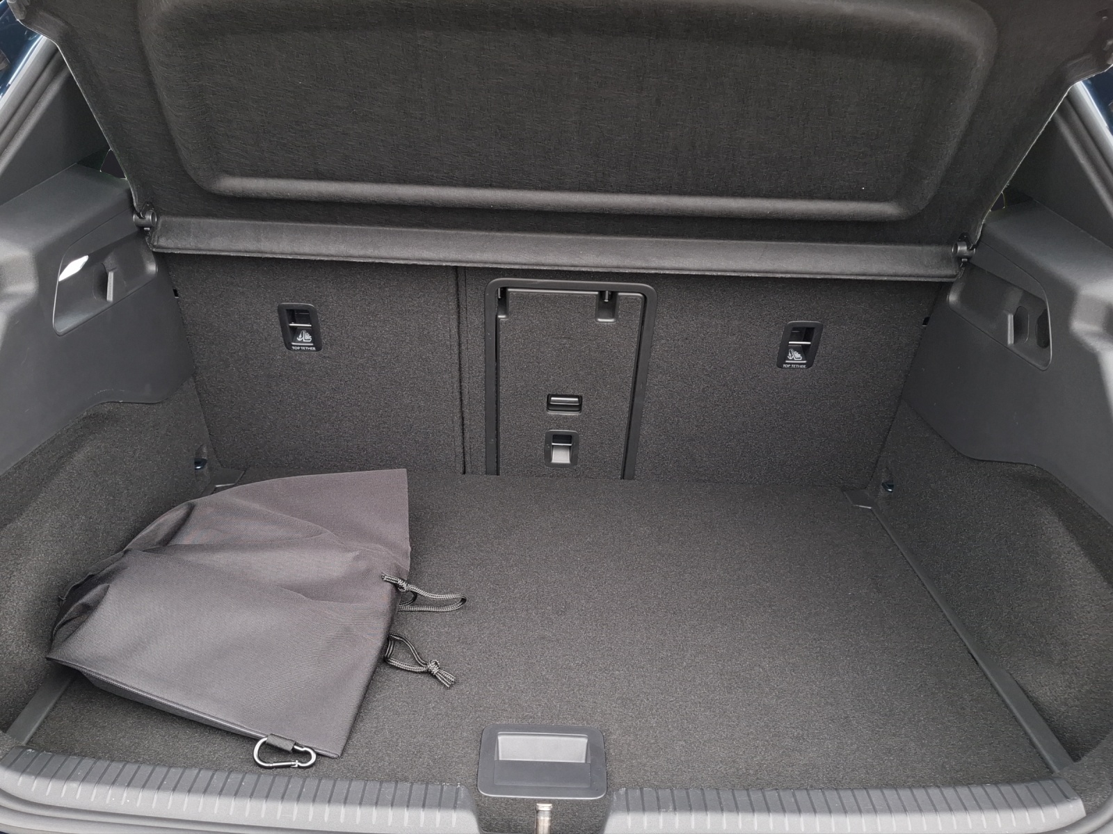 Fahrzeugabbildung CUPRA Born LED Navi ACC RFK beats SH 19