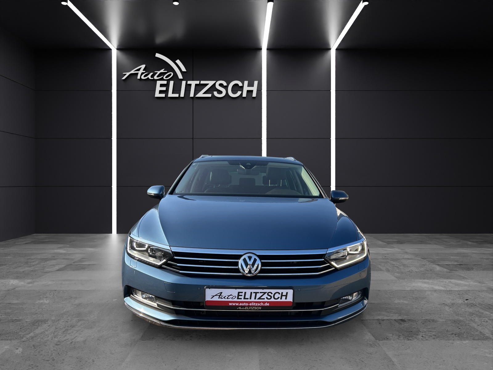 Fahrzeugabbildung Volkswagen Passat Variant Highline TSI DSG LED ACC STH PANO MASSAGE
