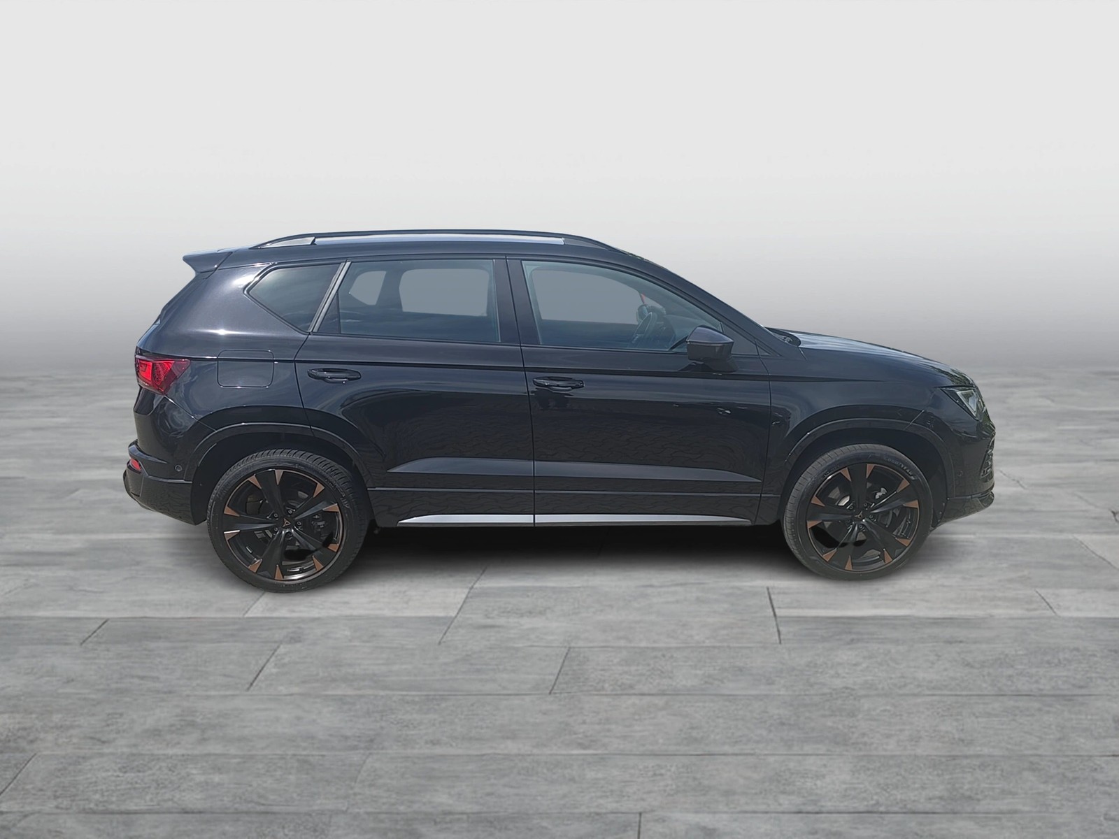 Fahrzeugabbildung CUPRA Ateca TSI DSG 4Drive LED AHK Navi AID ACC 360° SHZ 19