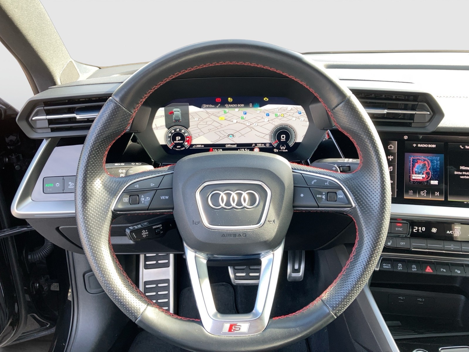 Fahrzeugabbildung Audi A3 Sportback 35 TFSI S line S tronic Matrix