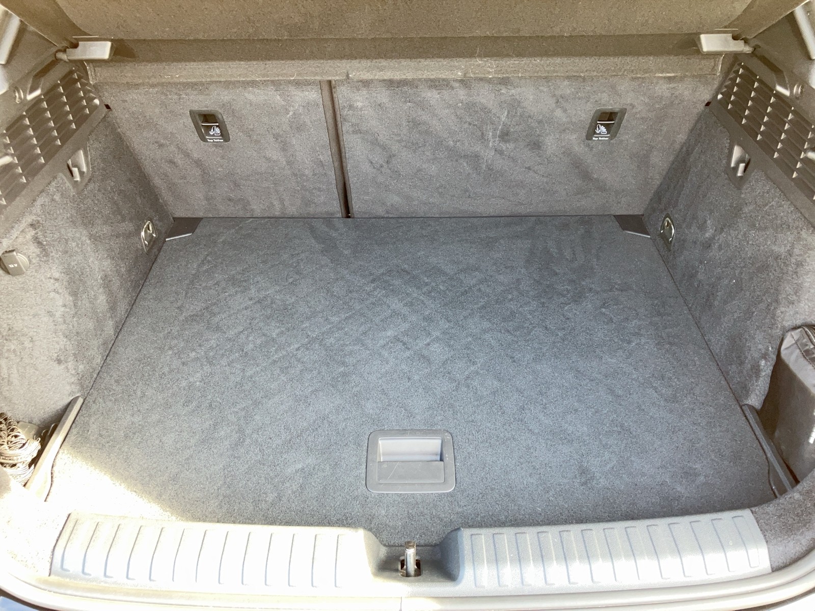 Fahrzeugabbildung Audi A3 Sportback 35 TFSI S line S tronic Matrix
