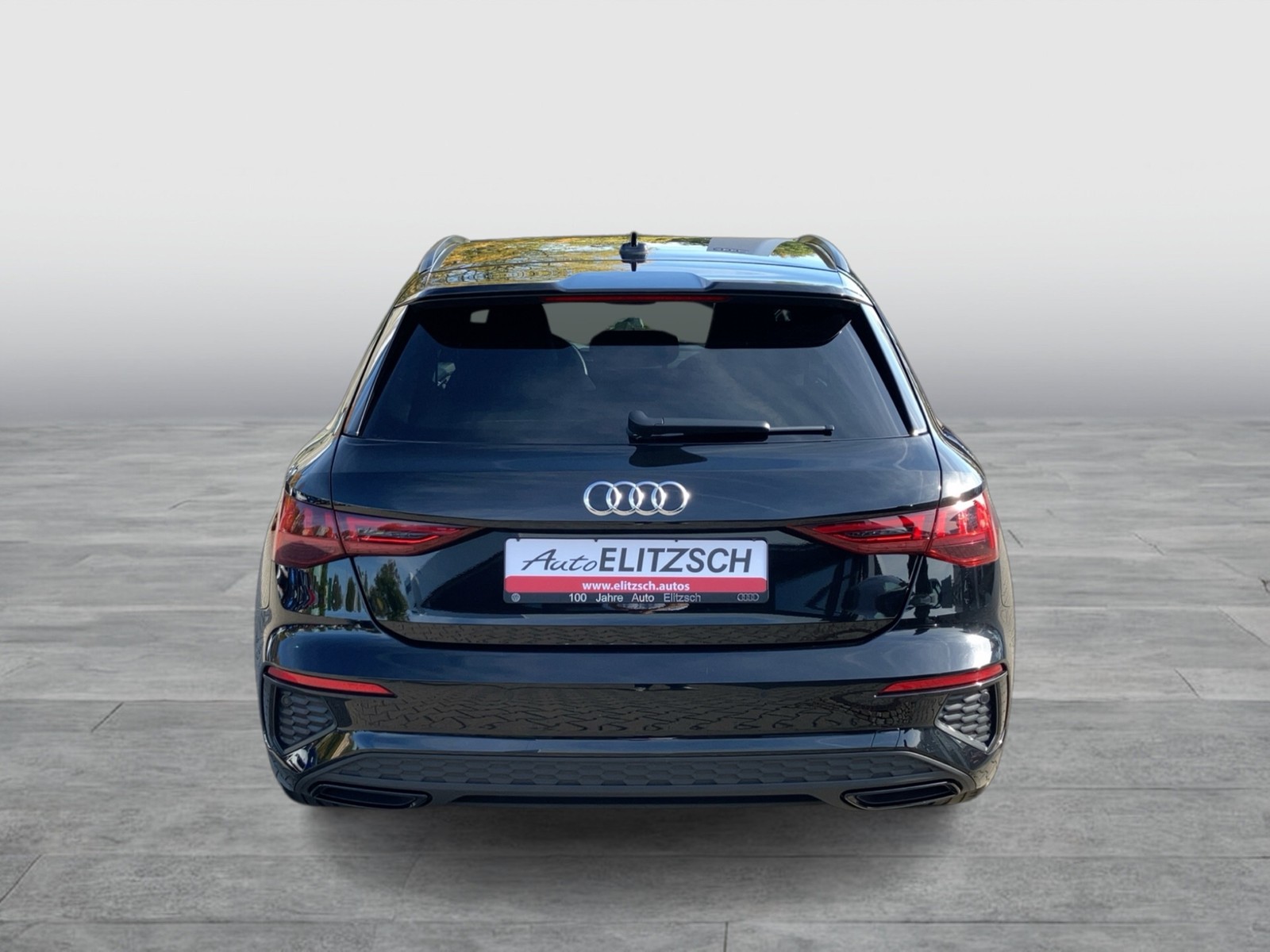 Fahrzeugabbildung Audi A3 Sportback 35 TFSI S line S tronic Matrix