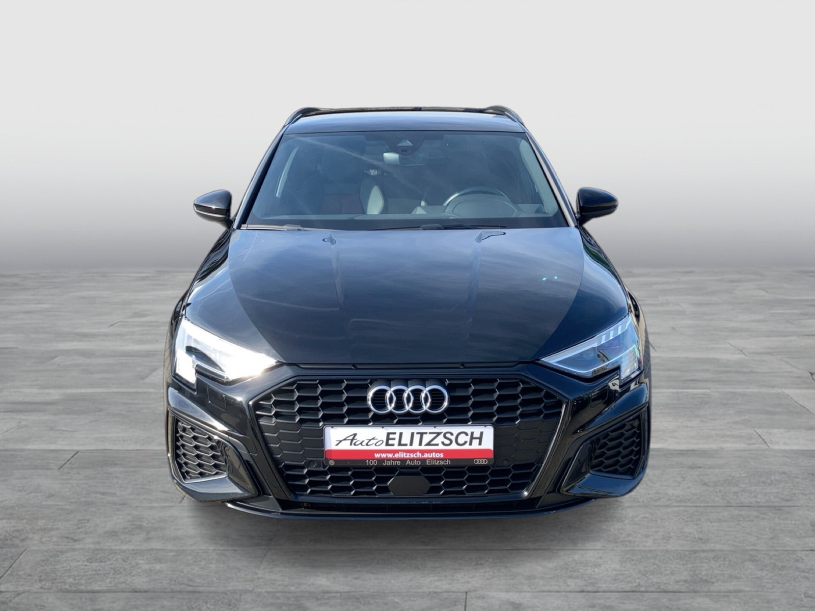Fahrzeugabbildung Audi A3 Sportback 35 TFSI S line S tronic Matrix