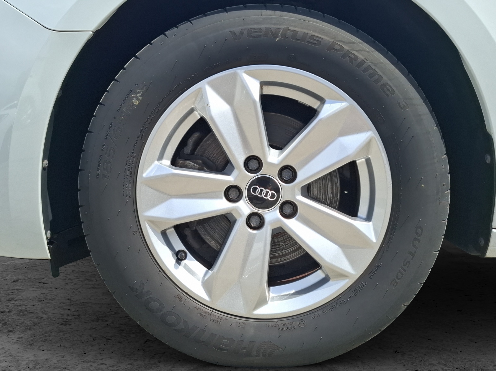 Fahrzeugabbildung Audi A1 Sportback 30 TFSI S-tronic LED Navi AVC GRA PDC SH
