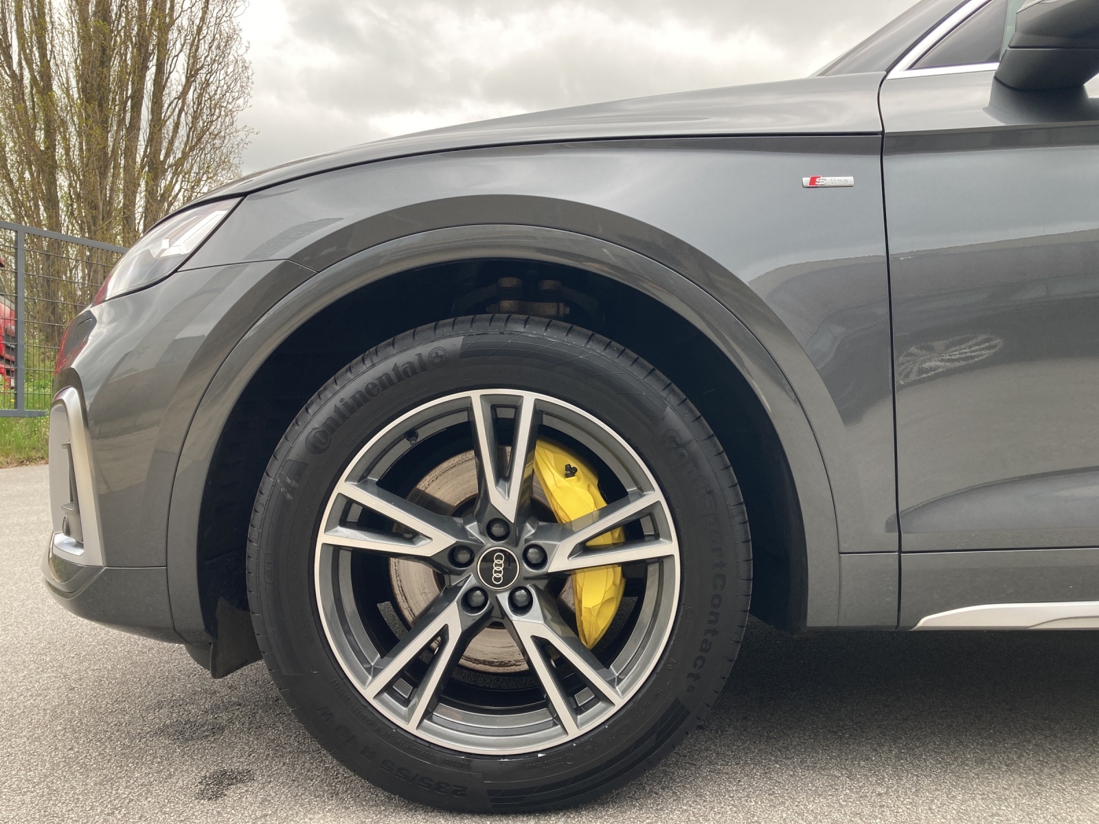 Fahrzeugabbildung Audi Q5 55 TFSI e quattro S-line
