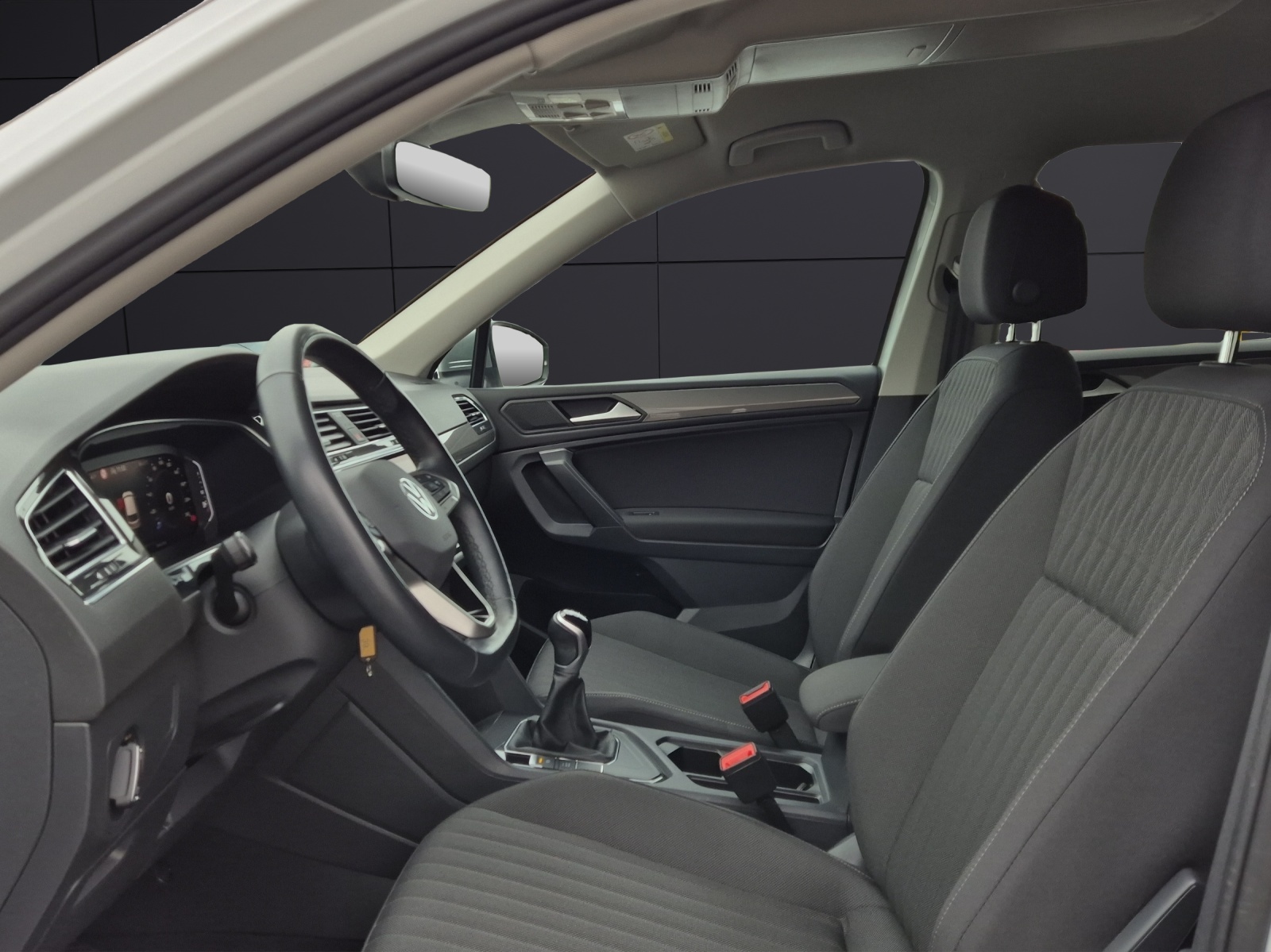 Fahrzeugabbildung Volkswagen Tiguan Allspace TDI LED AHK Navi AID ACC SH 18