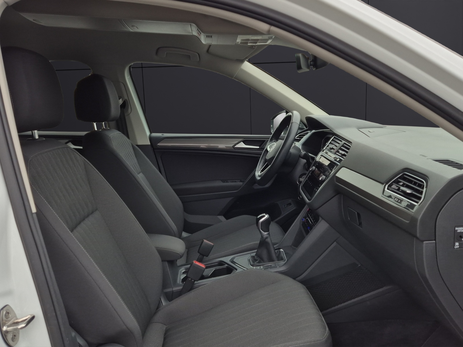 Fahrzeugabbildung Volkswagen Tiguan Allspace TDI LED AHK Navi AID ACC SH 18