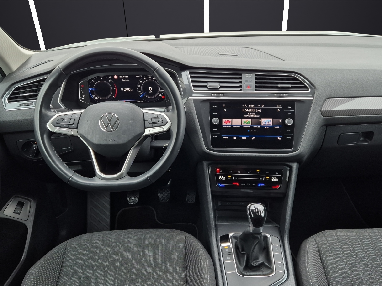 Fahrzeugabbildung Volkswagen Tiguan Allspace TDI LED AHK Navi AID ACC SH 18