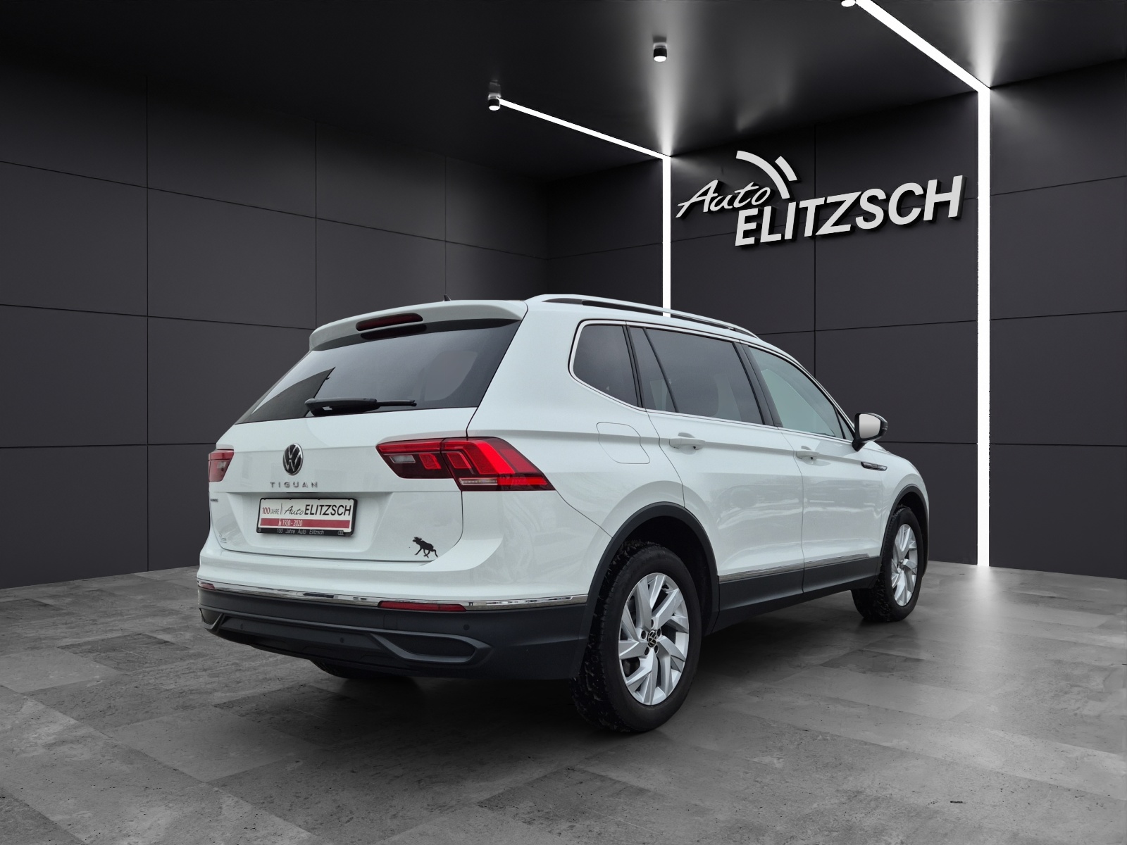 Fahrzeugabbildung Volkswagen Tiguan Allspace TDI LED AHK Navi AID ACC SH 18