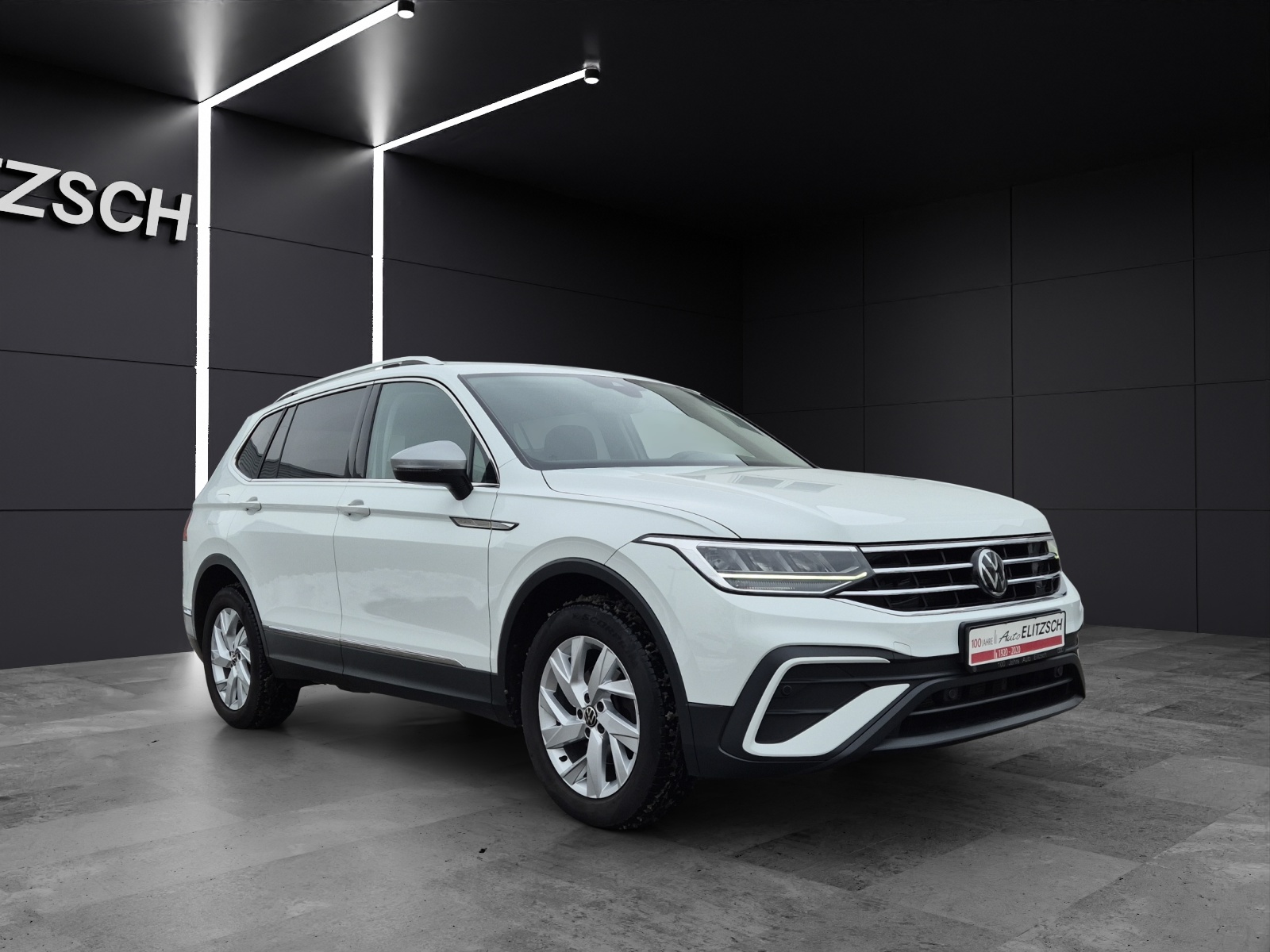 Fahrzeugabbildung Volkswagen Tiguan Allspace TDI LED AHK Navi AID ACC SH 18