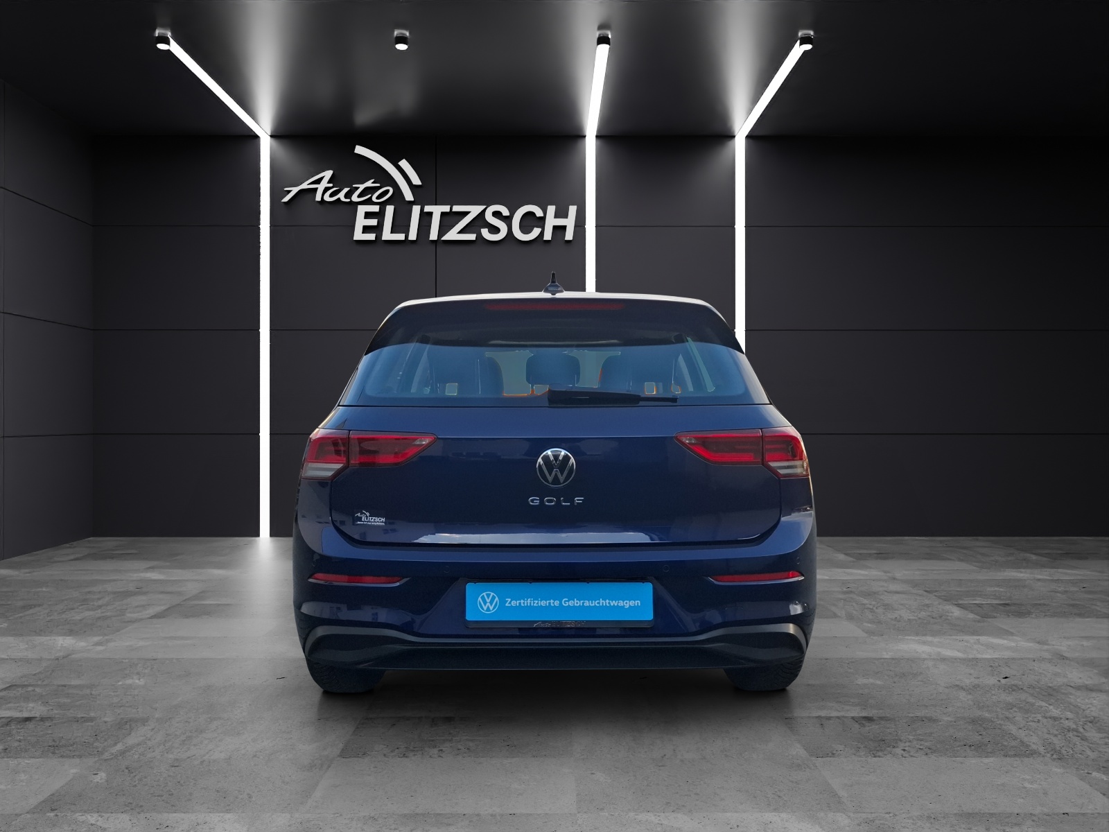 Fahrzeugabbildung Volkswagen Golf VIII TSI Life LED ACC AID NAVI PDC SHZ LM