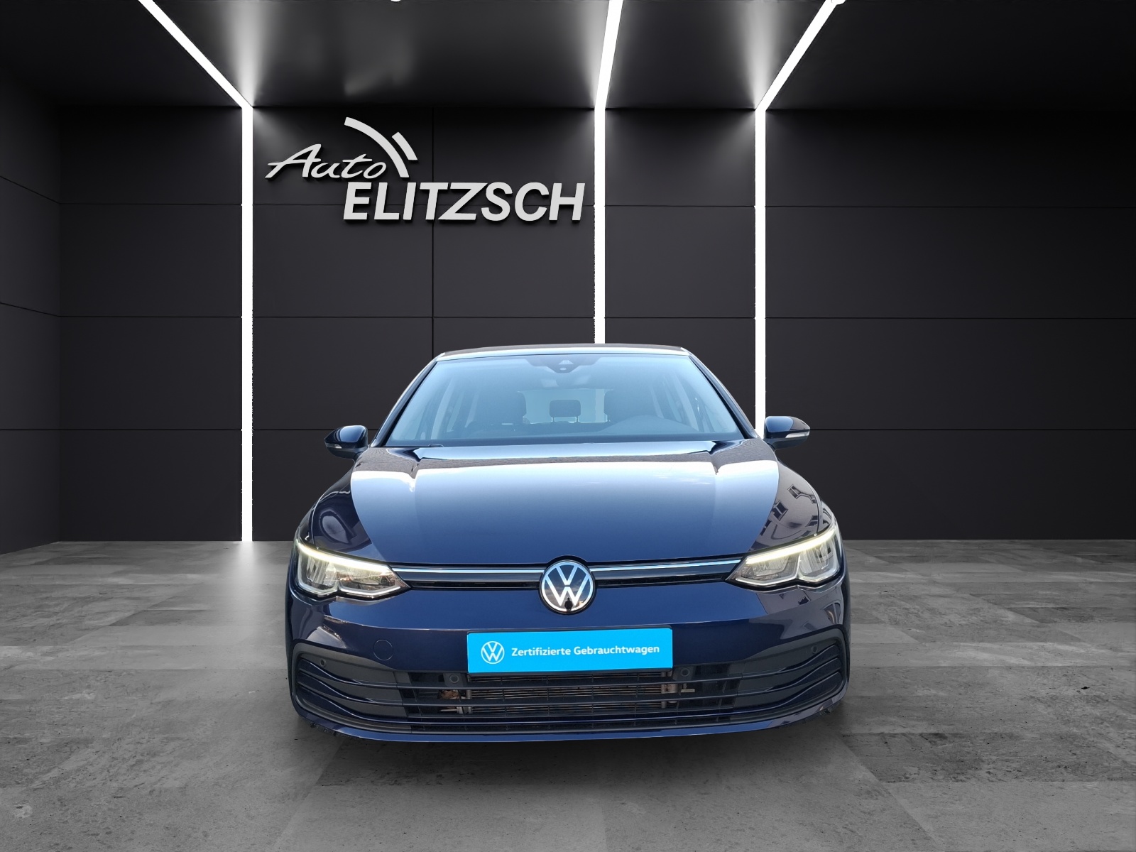 Fahrzeugabbildung Volkswagen Golf VIII TSI Life LED ACC AID NAVI PDC SHZ LM