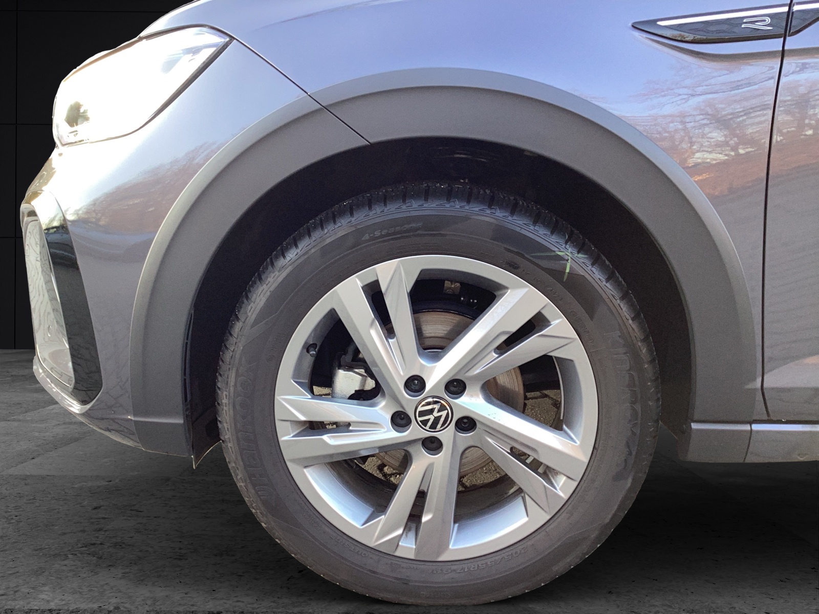 Fahrzeugabbildung Volkswagen Taigo R-Line MATRIX ACC AID NAVI PDC SHZ