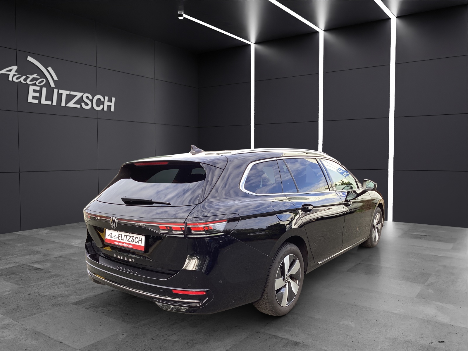 Fahrzeugabbildung Volkswagen Passat TDI DSG Elegance Matrix STH AHK AppCon Pano Leder AID ACC 360° Navi SH