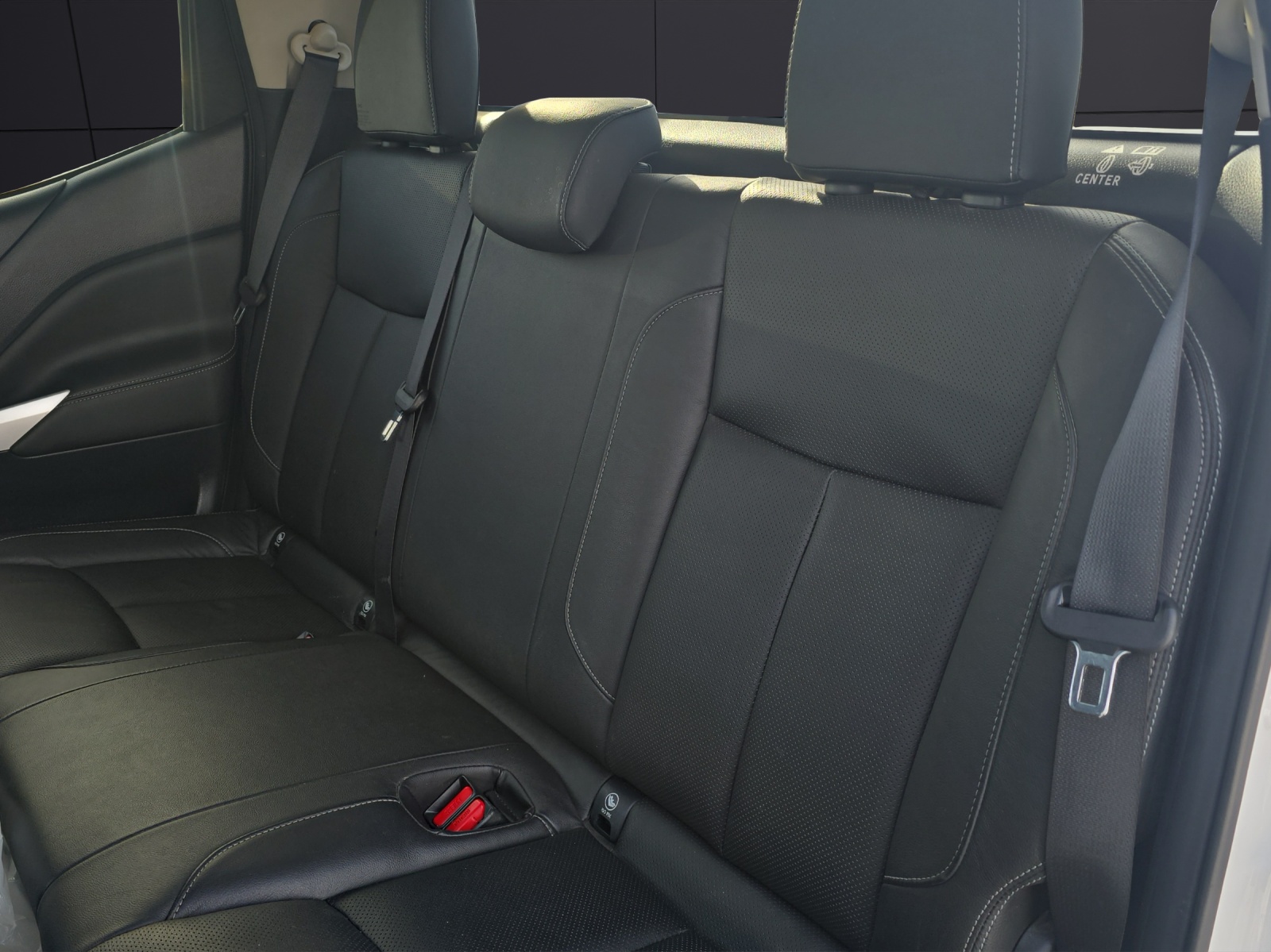 Fahrzeugabbildung Nissan Navara NP300 Tekna Double Cab 4x4 LED Navi AHK SHZ Kamera