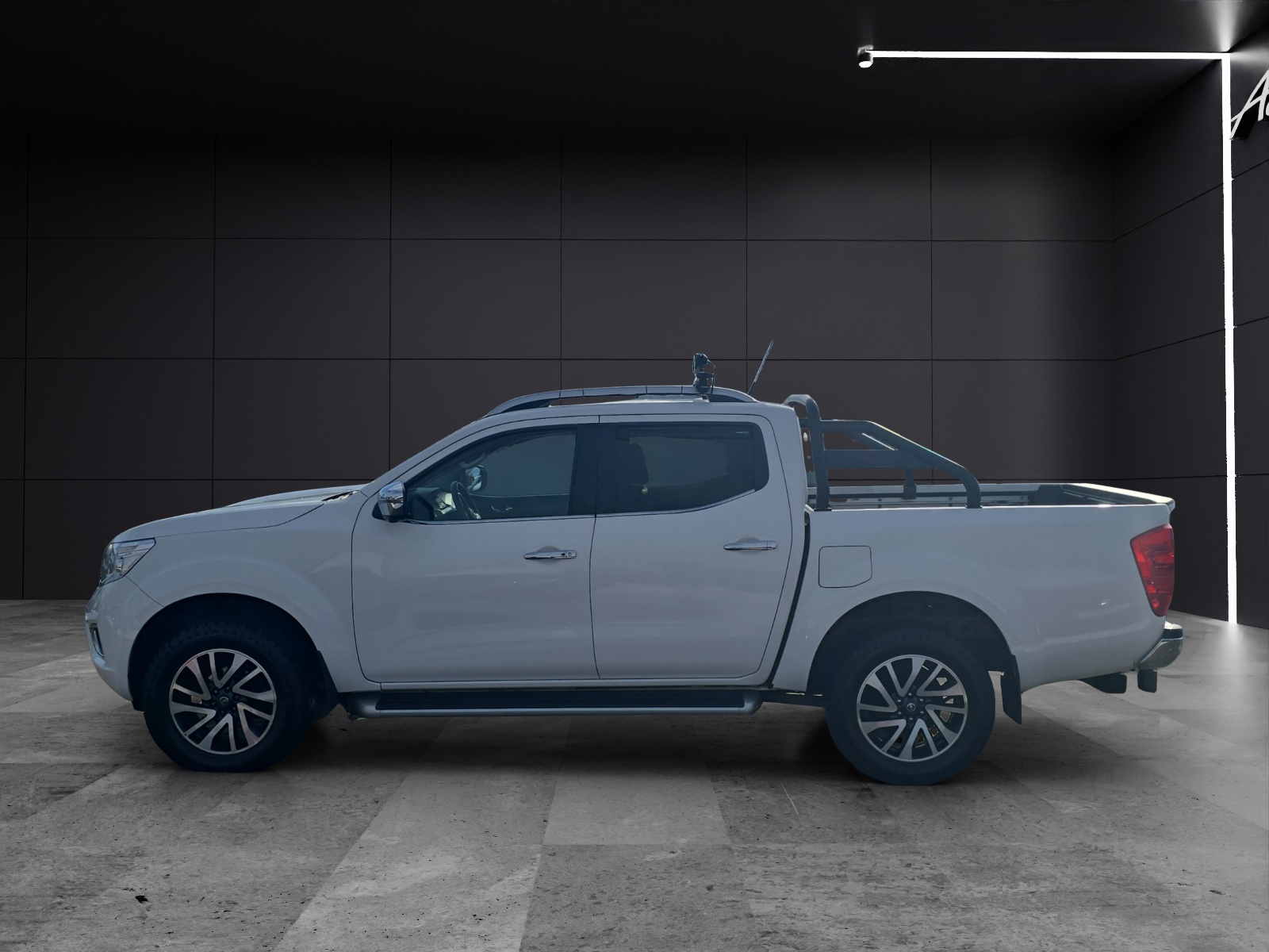Fahrzeugabbildung Nissan Navara NP300 Tekna Double Cab 4x4 LED Navi AHK SHZ Kamera
