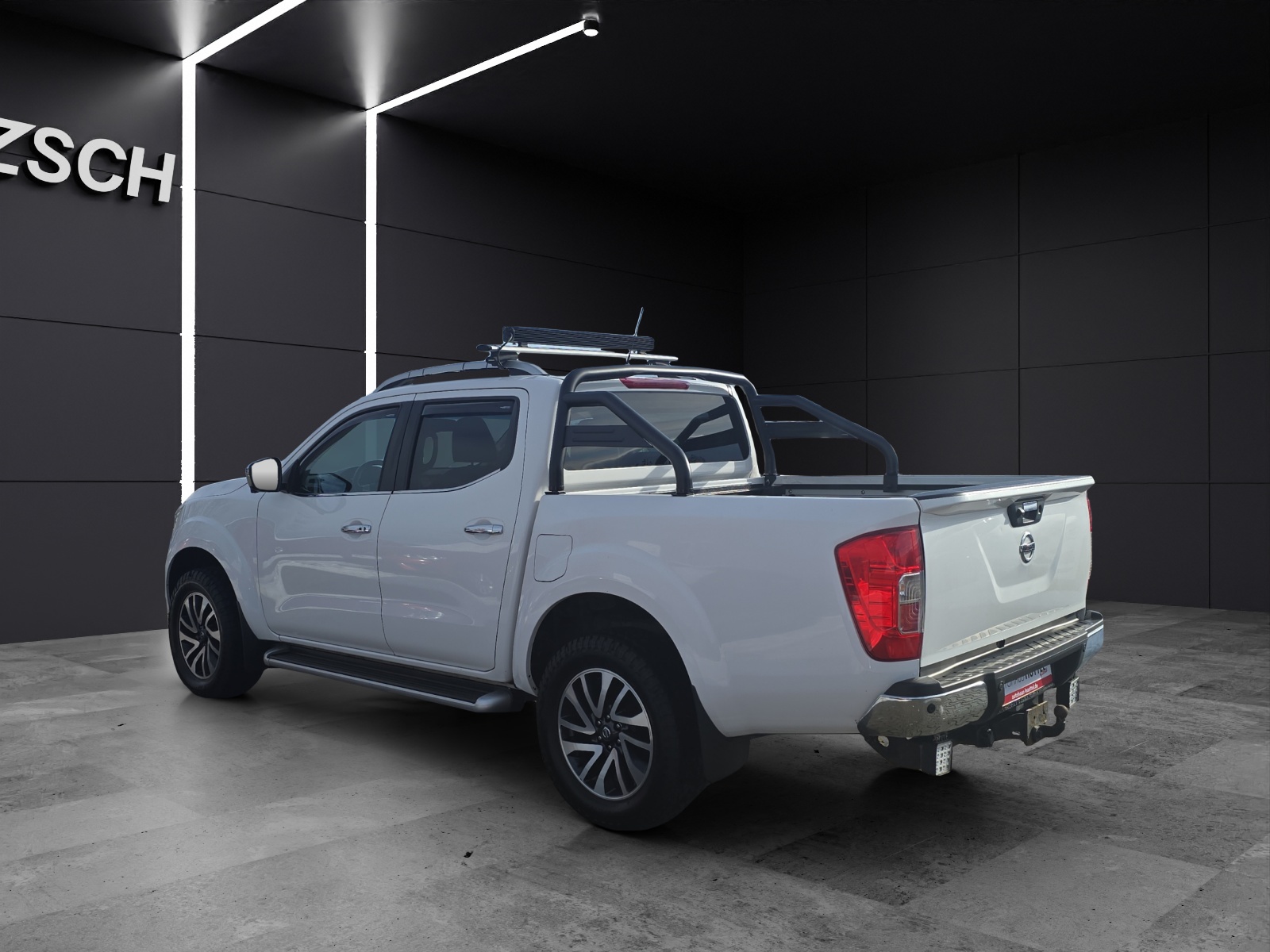 Fahrzeugabbildung Nissan Navara NP300 Tekna Double Cab 4x4 LED Navi AHK SHZ Kamera