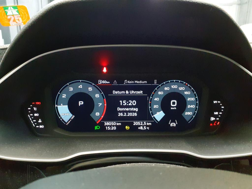 Fahrzeugabbildung Audi Q3 35 TFSI S-line S-tronic LED AVC APP ACC PDC SH