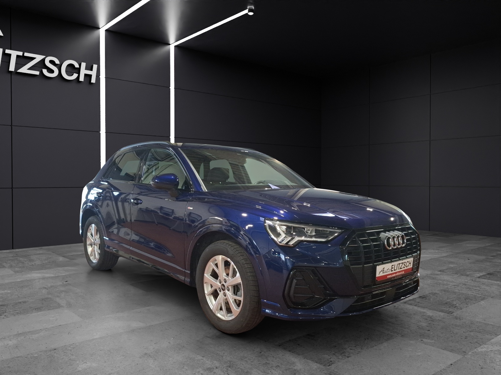 Fahrzeugabbildung Audi Q3 35 TFSI S-line S-tronic LED SHZ AVC APP ACC PDC