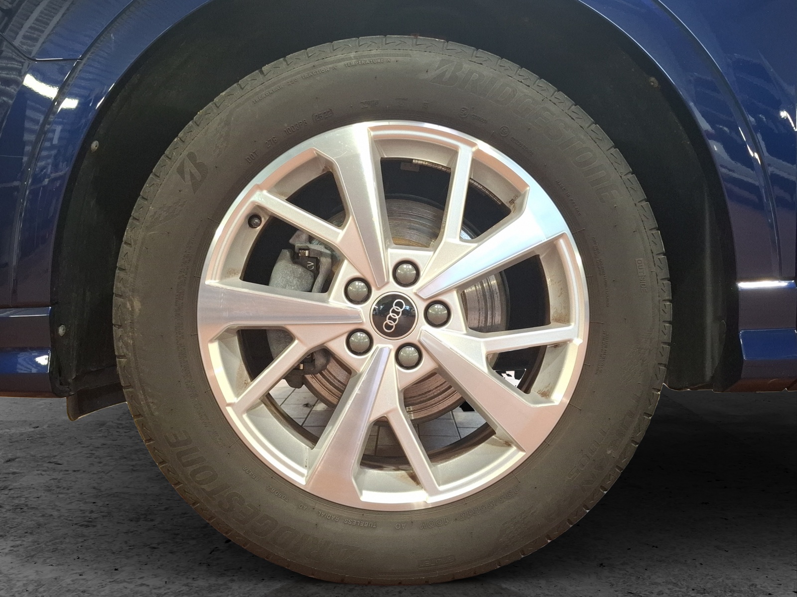 Fahrzeugabbildung Audi Q3 35 TFSI S-line S-tronic LED SHZ AVC APP ACC PDC