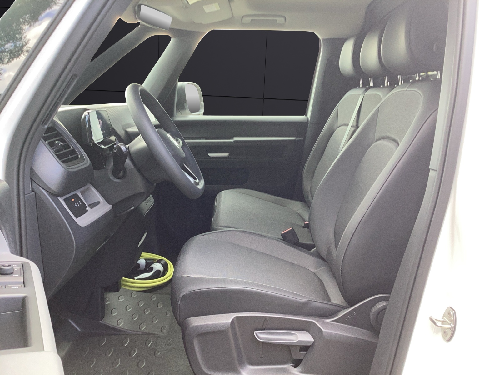 Fahrzeugabbildung Volkswagen ID. Buzz Cargo Pro AHK IQ Light ACC PDC REAR VIEW KLIMA