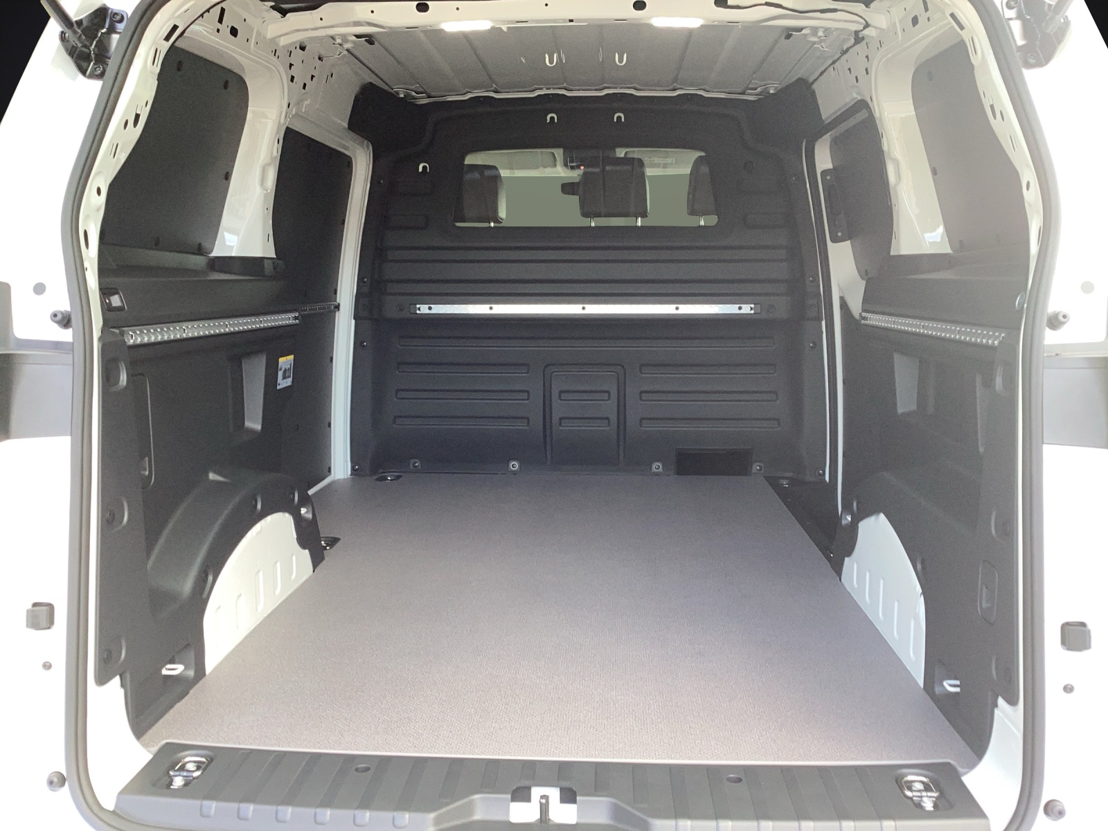 Fahrzeugabbildung Volkswagen ID. Buzz Cargo Pro AHK IQ Light ACC PDC REAR VIEW KLIMA