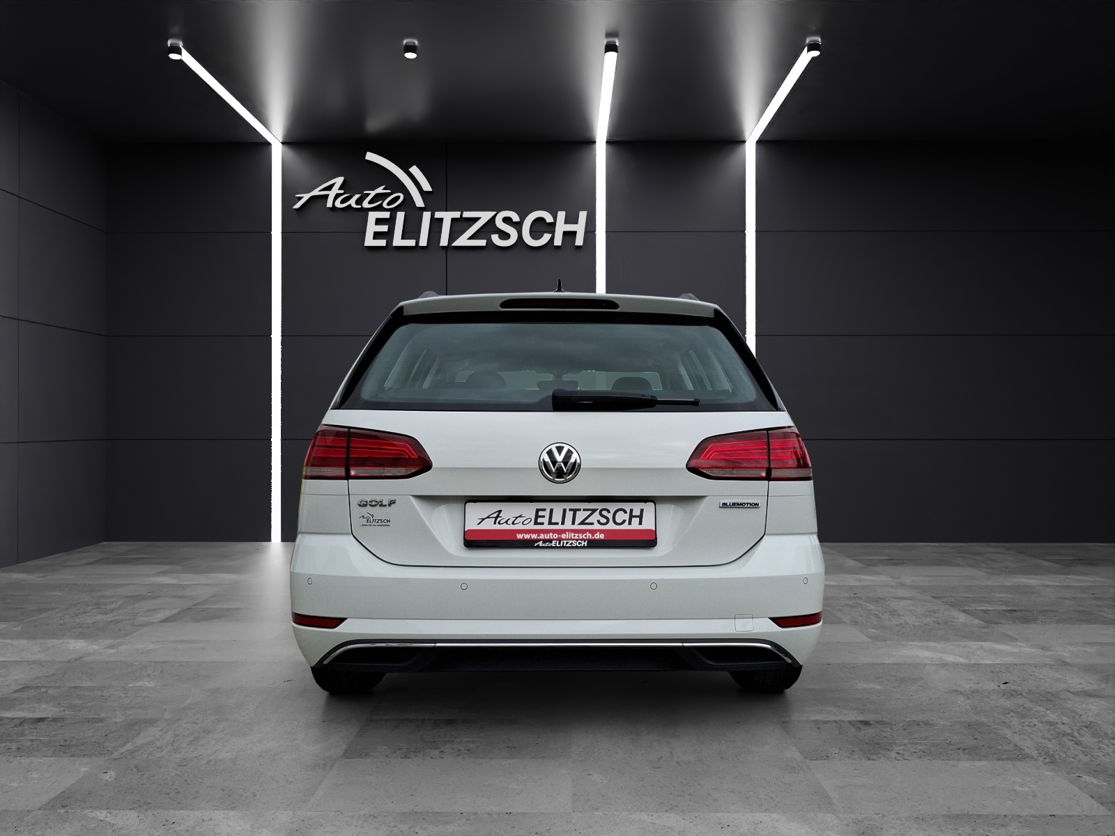 Fahrzeugabbildung Volkswagen Golf VII Variant TSI Comfortline Navi ACC RFK SH LM
