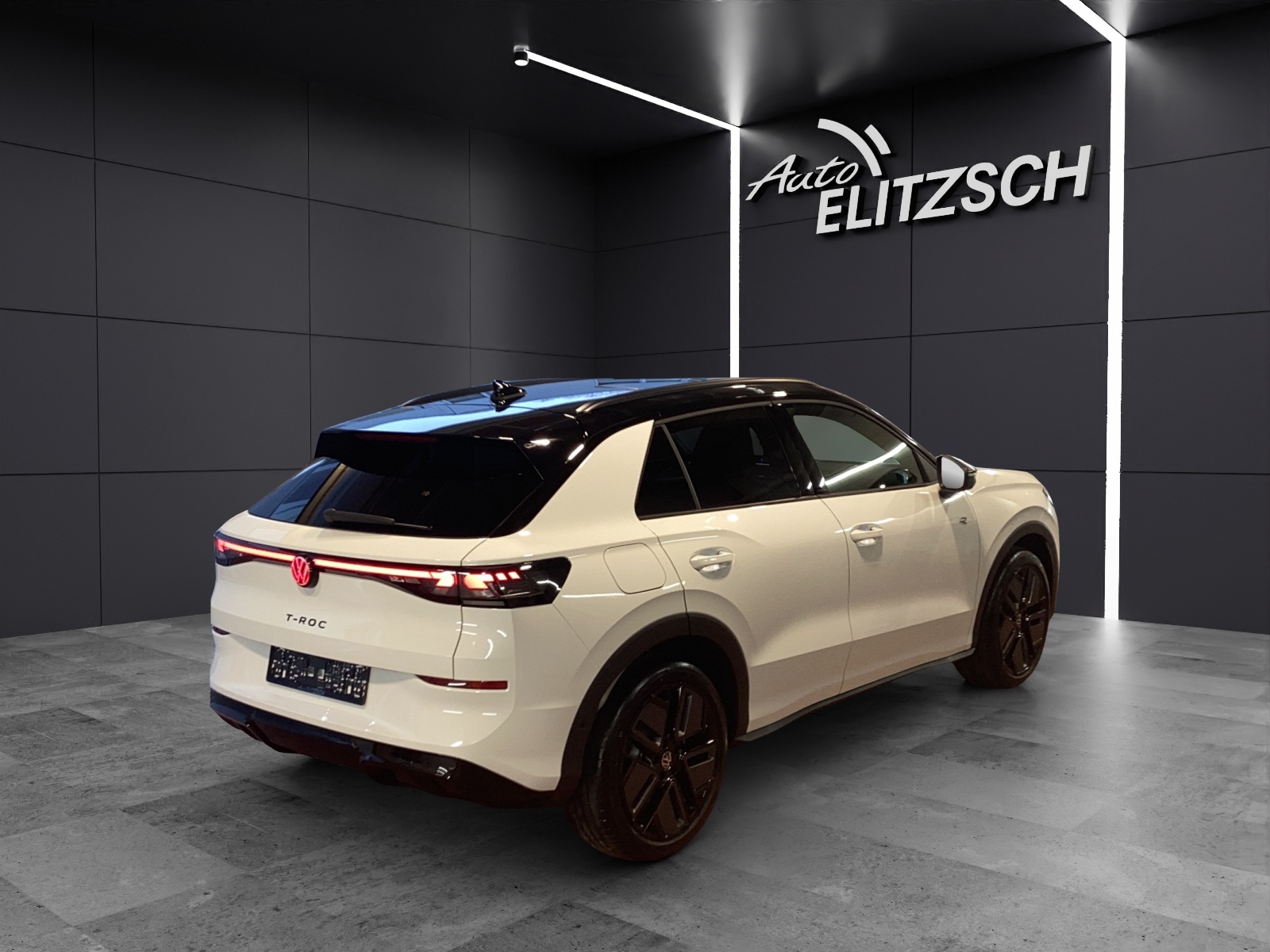 Fahrzeugabbildung Volkswagen T-Roc R-Line-Black-Style AHZV IQ.LIGHT SH H&K