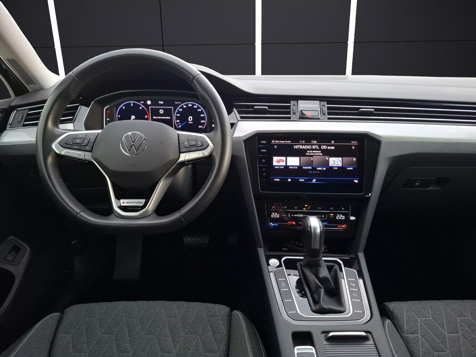 Fahrzeugabbildung Volkswagen Passat Variant TDI Business DSG 4M Standhzg. Matrix Navi AID ACC RFK SH