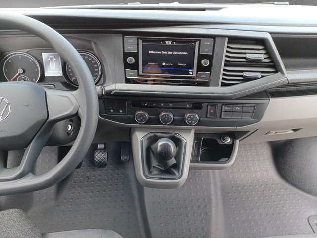 Fahrzeugabbildung Volkswagen T6 Transporter T6.1 TDI Kasten LED AHK Klima RFK DAB SH