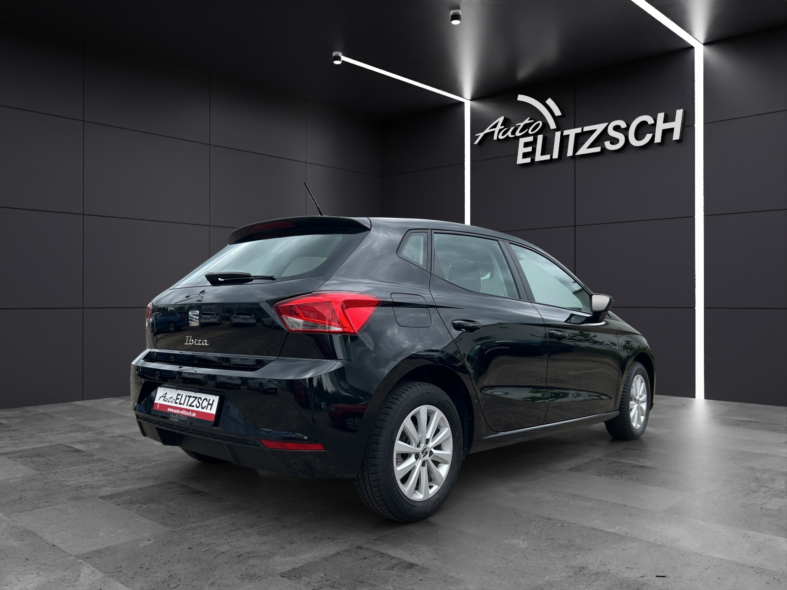 Fahrzeugabbildung SEAT Ibiza TSI Style DSG LED PDC CarPlay GRA SH
