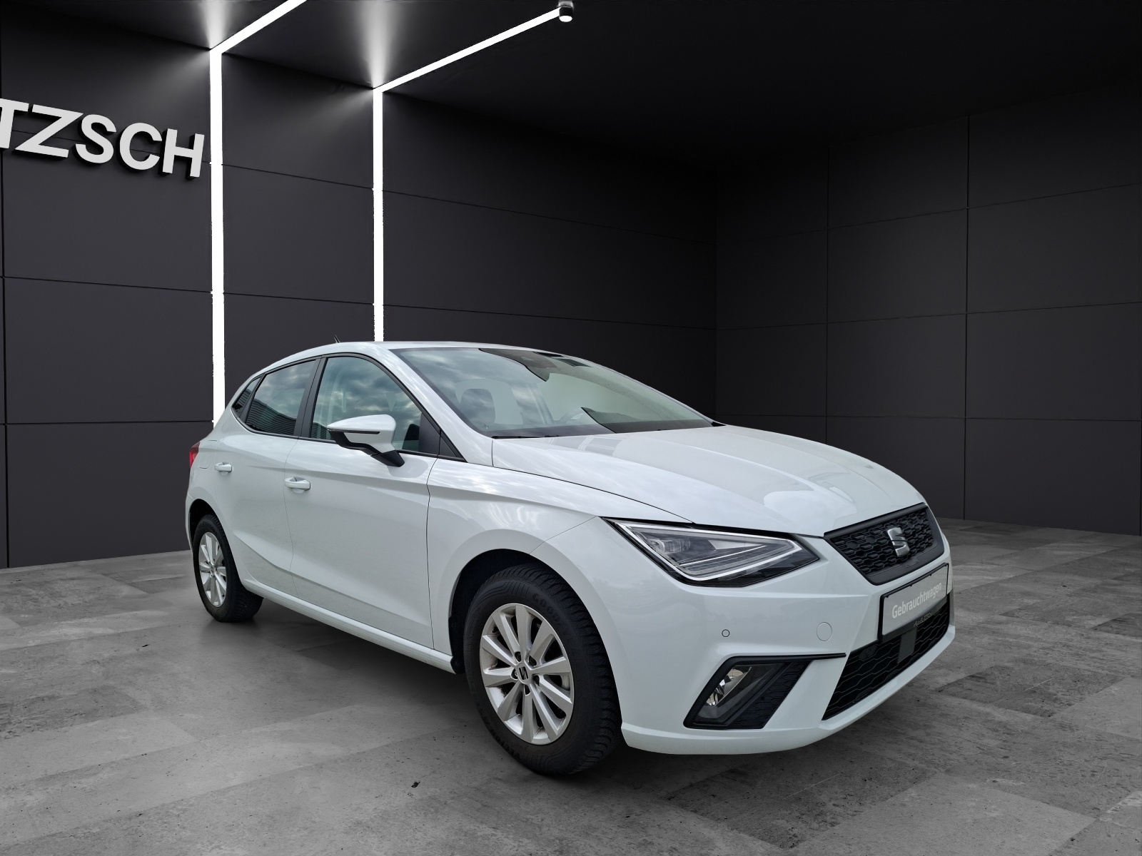 Fahrzeugabbildung SEAT Ibiza TSI Style LED Navi ACC VC RFK SH LM